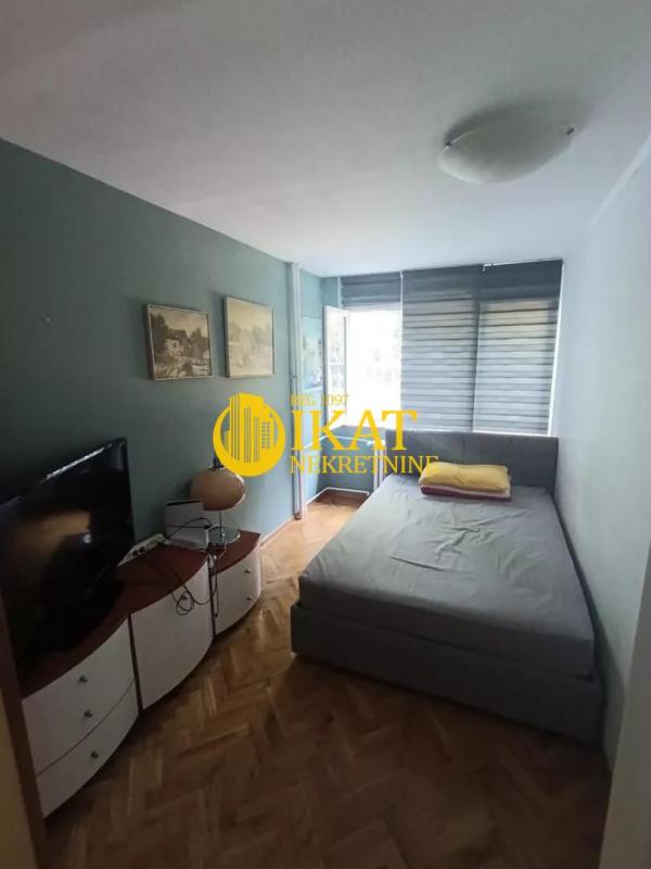 Stan na prodaju u Beogradu, Voždovac, cetvorosoban, 80m2, cena 235000 evra