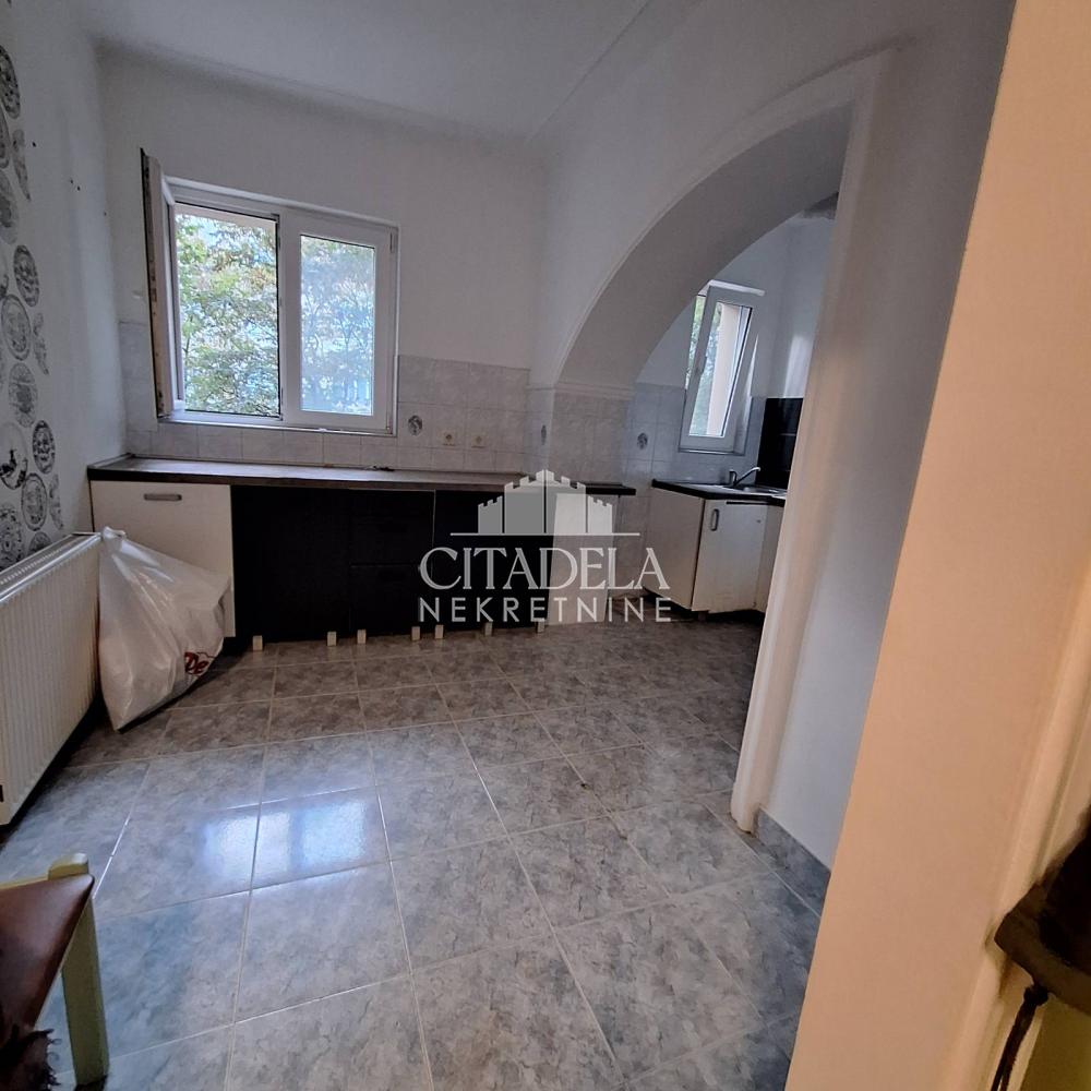 Stan na prodaju u Beogradu, Palilula, trosoban, 75m2, cena 249000 evra