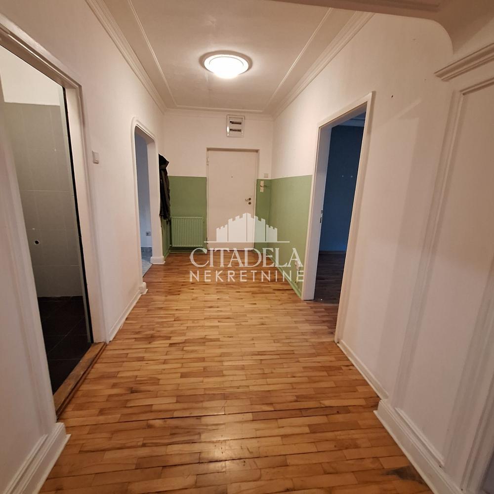 Stan na prodaju u Beogradu, Palilula, trosoban, 75m2, cena 249000 evra