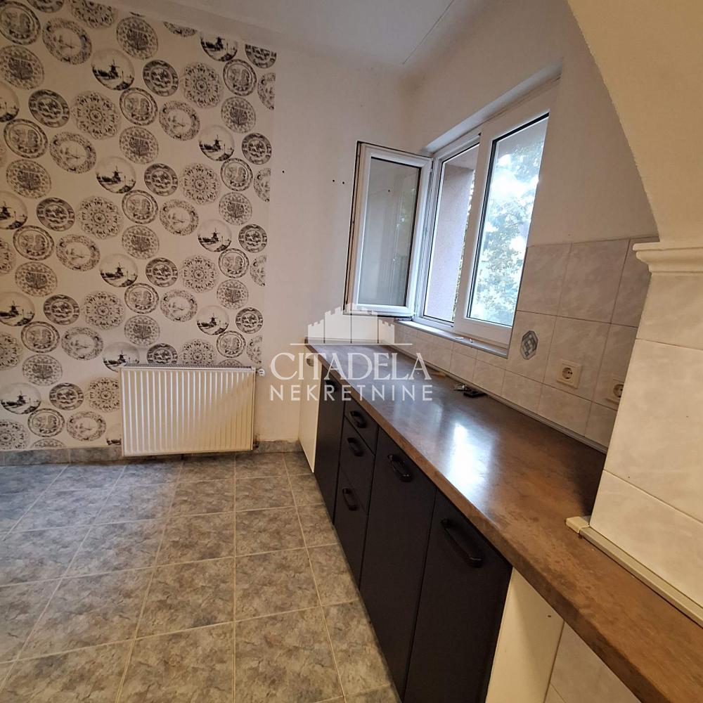 Stan na prodaju u Beogradu, Palilula, trosoban, 75m2, cena 249000 evra