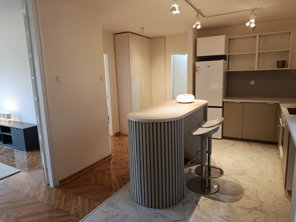 Stan na prodaju u Beogradu, Fontana, dvosoban, 60m2, cena 234600 evra