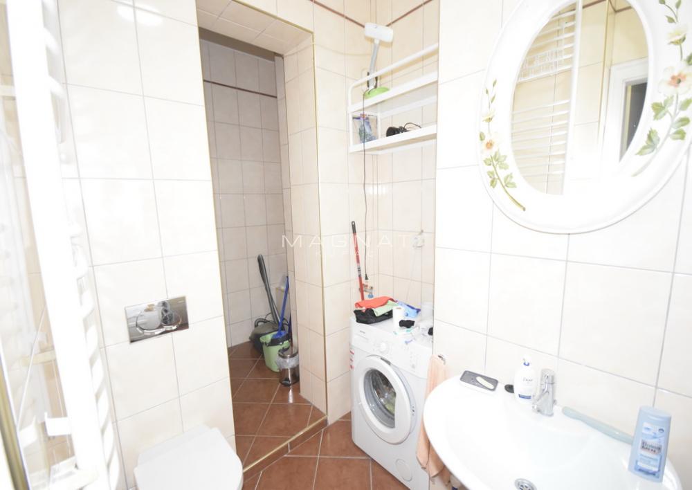 Stan na prodaju u Beogradu, Knez Mihailova, jednoiposoban, 44m2, cena 302000 evra