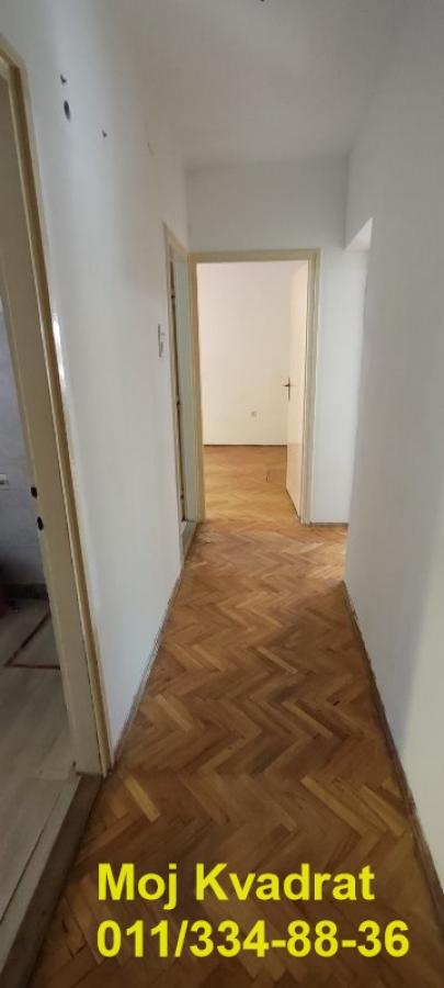 Stan na prodaju u Beogradu, Karaburma, dvosoban, 56m2, cena 115000 evra