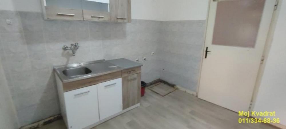Stan na prodaju u Beogradu, Karaburma, dvosoban, 56m2, cena 115000 evra