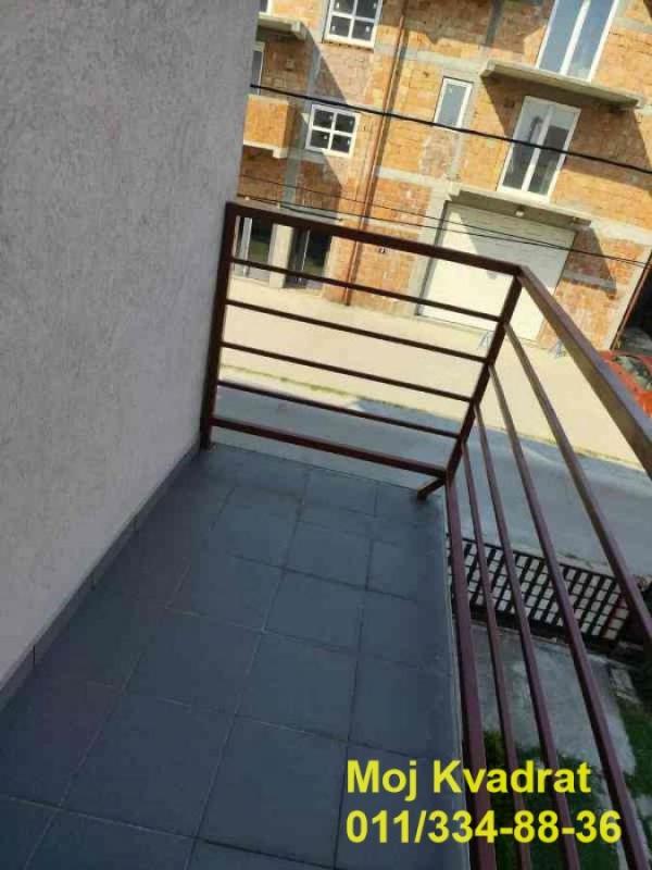 Stan na prodaju u Beogradu, Borča, dvoiposoban, 67m2, cena 135000 evra