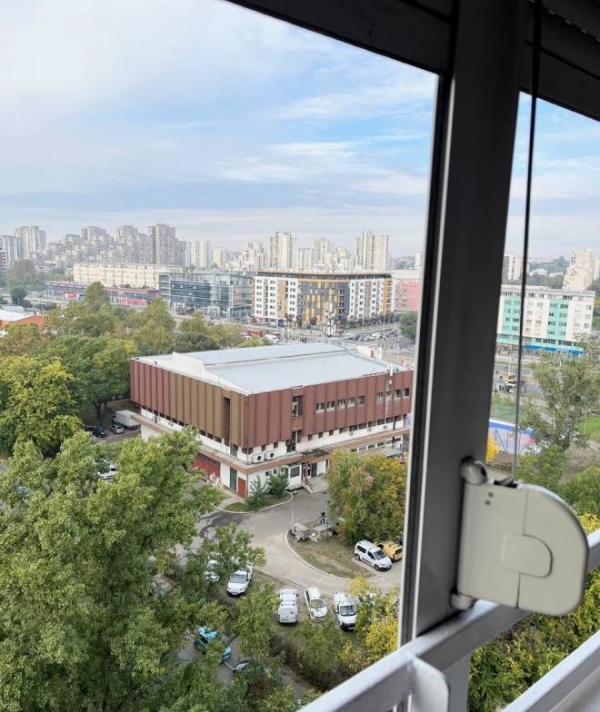 Stan na prodaju u Beogradu, Novi Beograd, trosoban, 67m2, cena 235000 evra