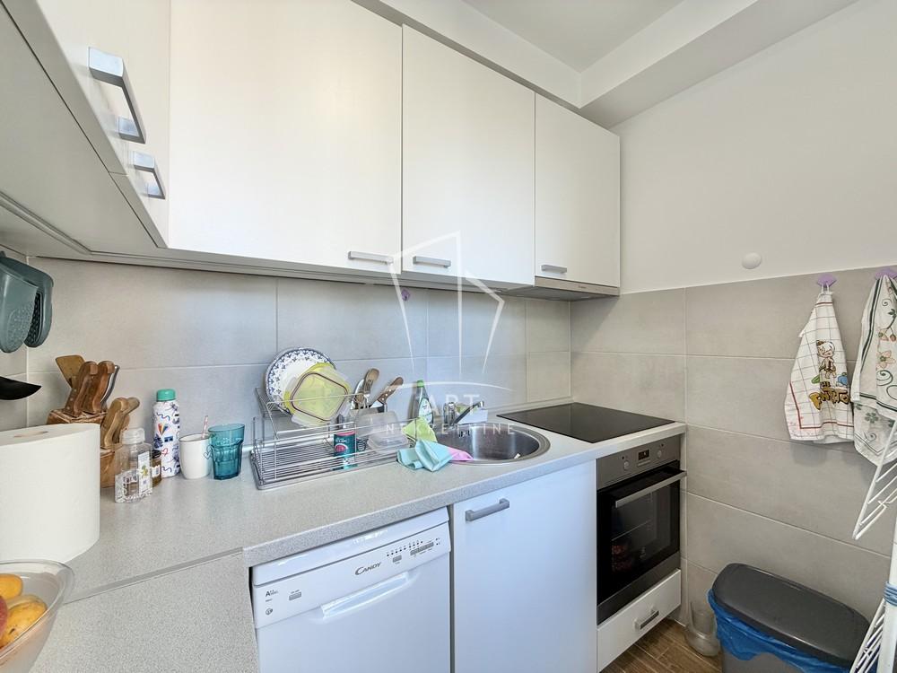 Stan na prodaju u Beogradu, Rakovica, dvoiposoban, 48m2, cena 135000 evra