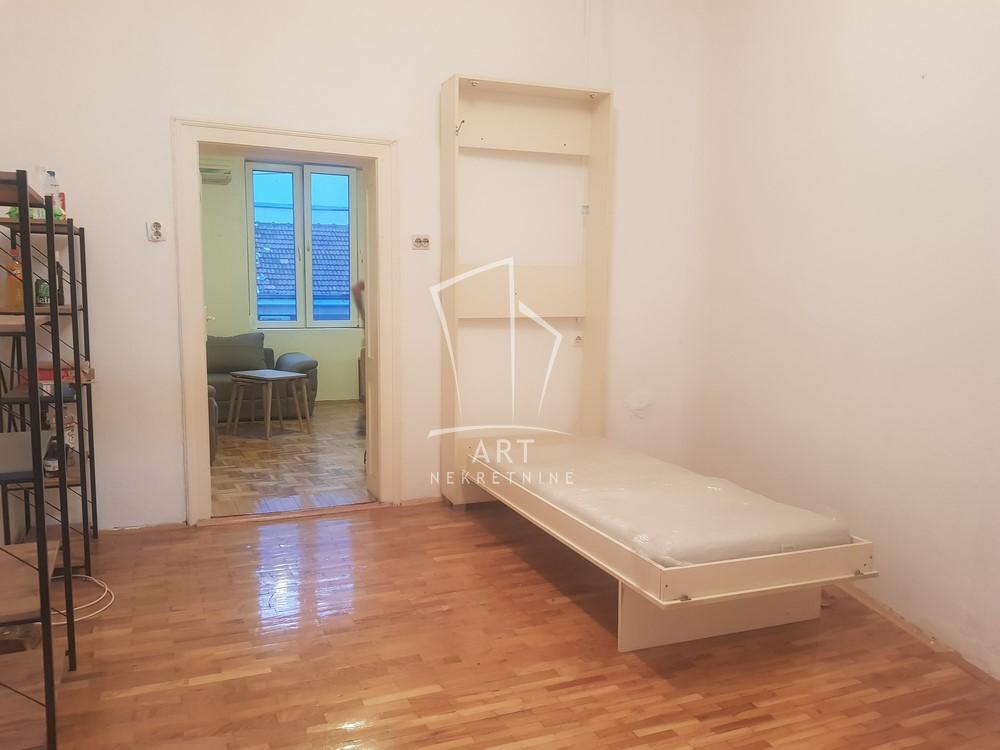 Stan na prodaju u Beogradu, Savski venac, dvosoban, 34m2, cena 122880 evra