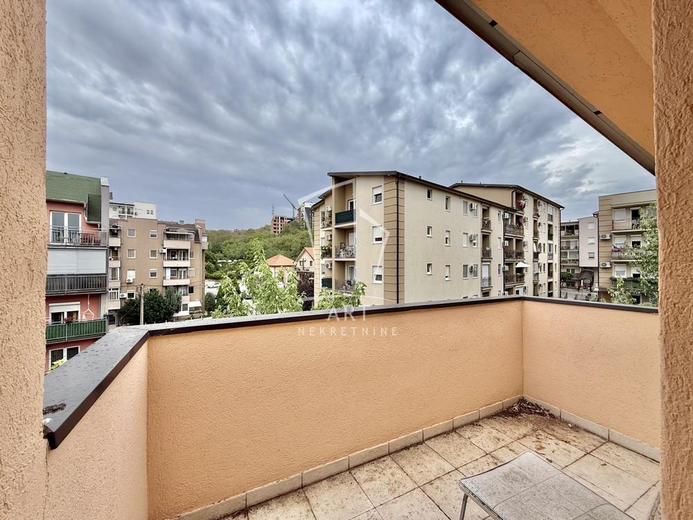 Stan na prodaju u Beogradu, Mirijevo, dvoiposoban, 51m2, cena 140000 evra