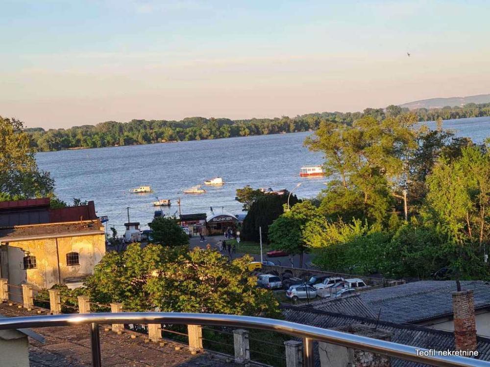 Stan na prodaju u Beogradu, Zemun, dvosoban, 119m2, cena 399000 evra