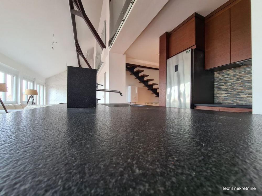Stan na prodaju u Beogradu, Zemun, dvosoban, 119m2, cena 399000 evra