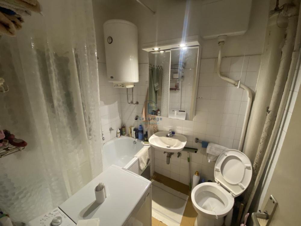 Stan na prodaju u Beogradu, Novi Beograd blok 30 (B92), dvosoban, 55m2, cena 180000 evra