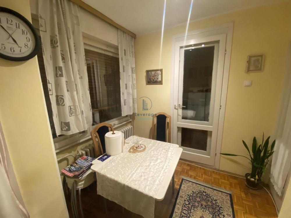Stan na prodaju u Beogradu, Novi Beograd blok 30 (B92), dvosoban, 55m2, cena 180000 evra