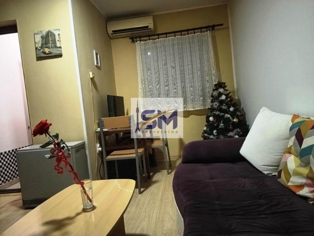 Stan na prodaju u Beogradu, Karaburma, jednosoban, 21m2, cena 50000 evra