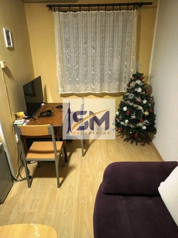 Stan na prodaju u Beogradu, Karaburma, jednosoban, 21m2, cena 50000 evra