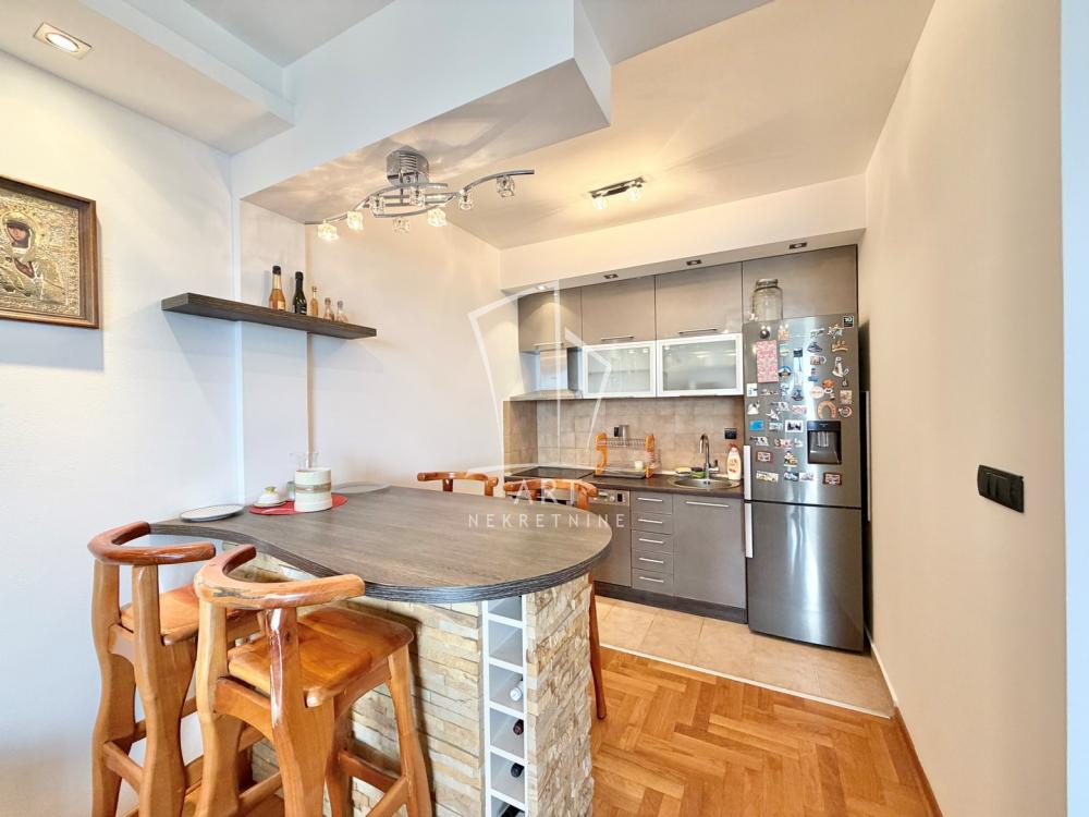 Stan na prodaju u Beogradu, Voždovac, dvosoban, 48m2, cena 163200 evra