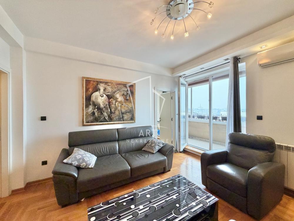 Stan na prodaju u Beogradu, Voždovac, dvosoban, 48m2, cena 163200 evra