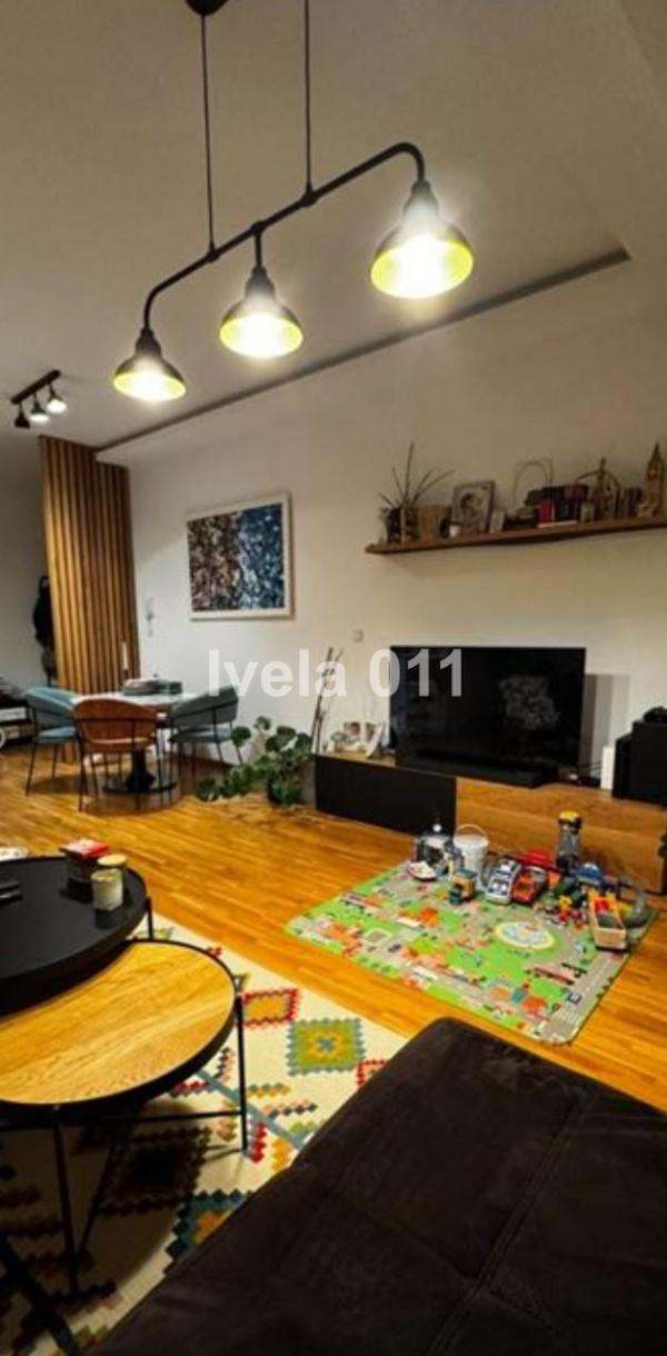 Stan na prodaju u Beogradu, Zvezdara, trosoban, 75m2, cena 300000 evra