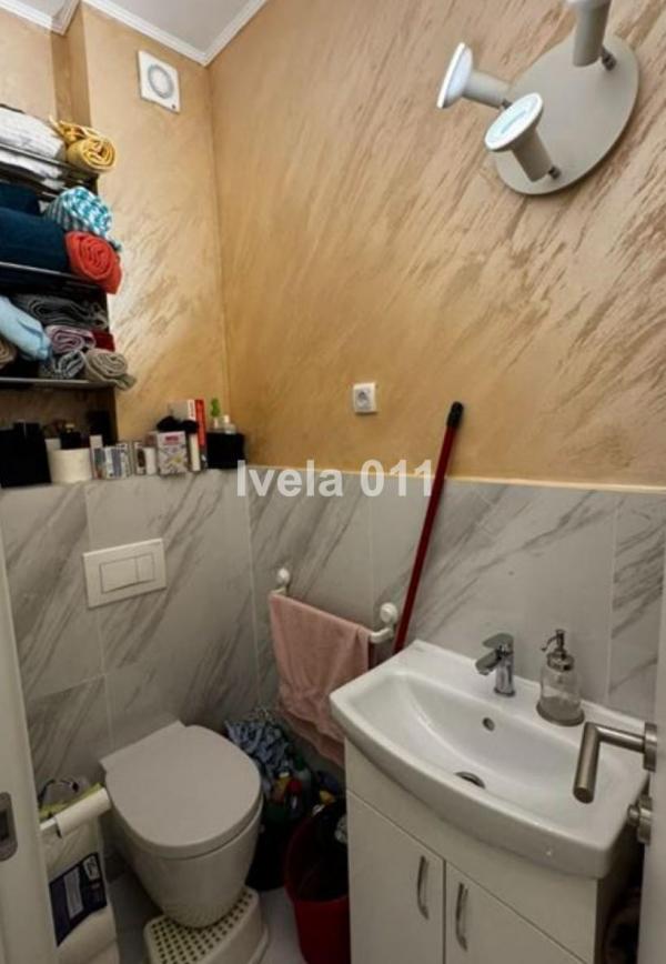 Stan na prodaju u Beogradu, Zvezdara, trosoban, 75m2, cena 300000 evra