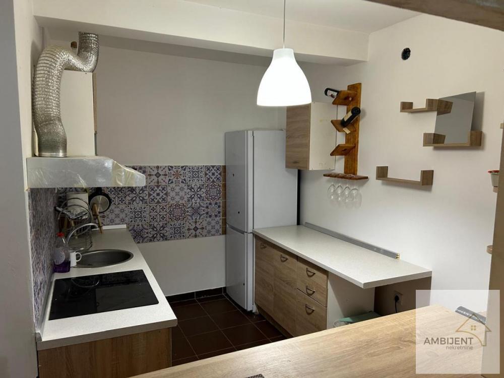 Stan na prodaju u Beogradu, Zvezdara, dvosoban, 60m2, cena 125000 evra