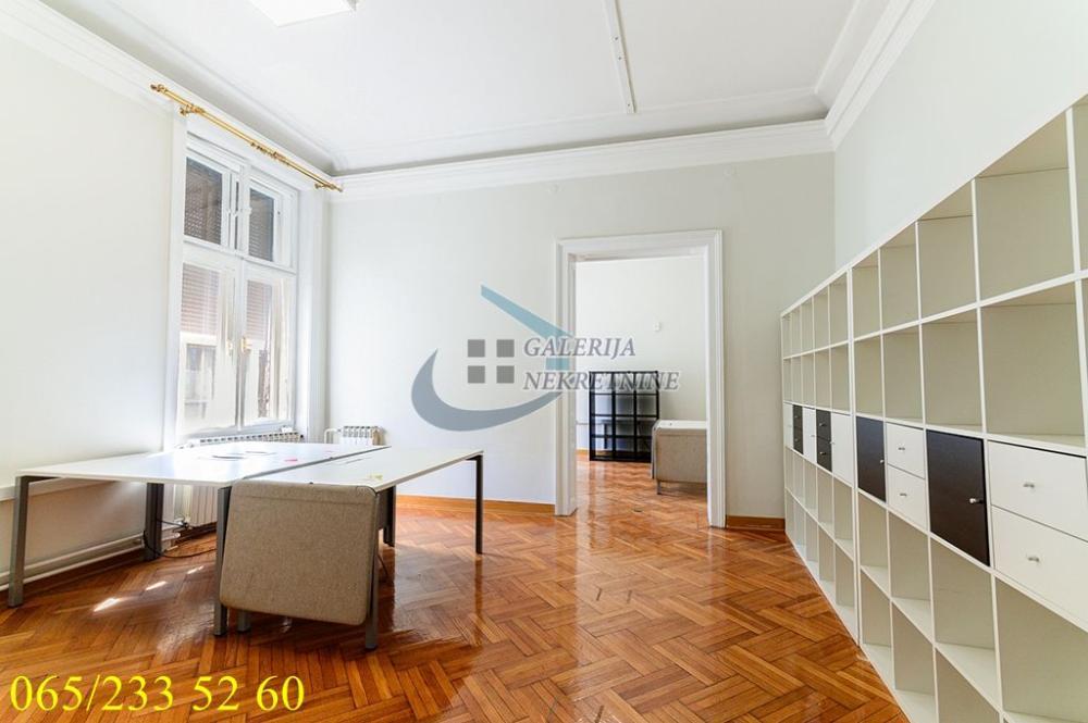 Stan na prodaju u Beogradu, Stari grad, 239m2, cena 1000000 evra