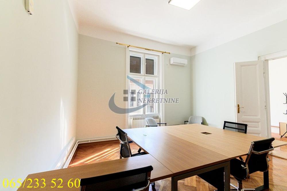 Stan na prodaju u Beogradu, Stari grad, 239m2, cena 1000000 evra