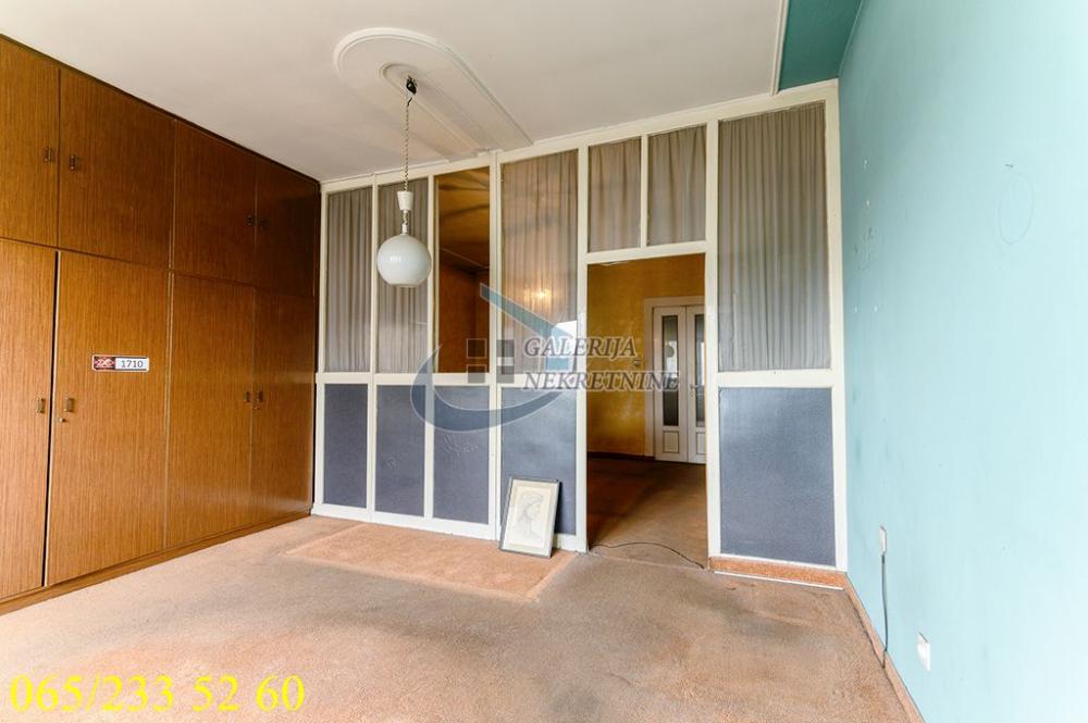 Stan na prodaju u Beogradu, Stari grad, dvoiposoban, 73m2, cena 320000 evra