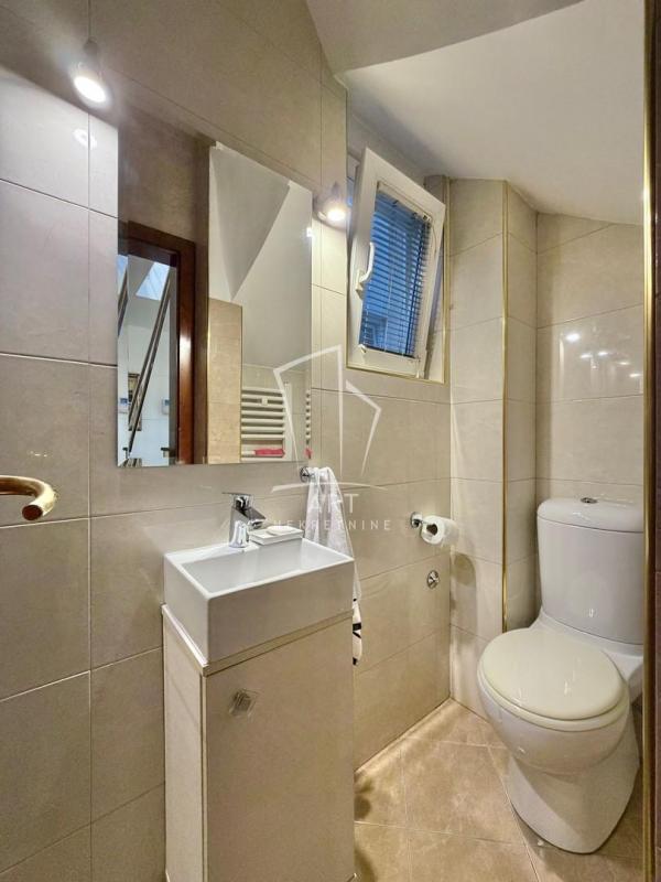 Stan na prodaju u Beogradu, Zvezdara, cetvorosoban, 102m2, cena 500000 evra