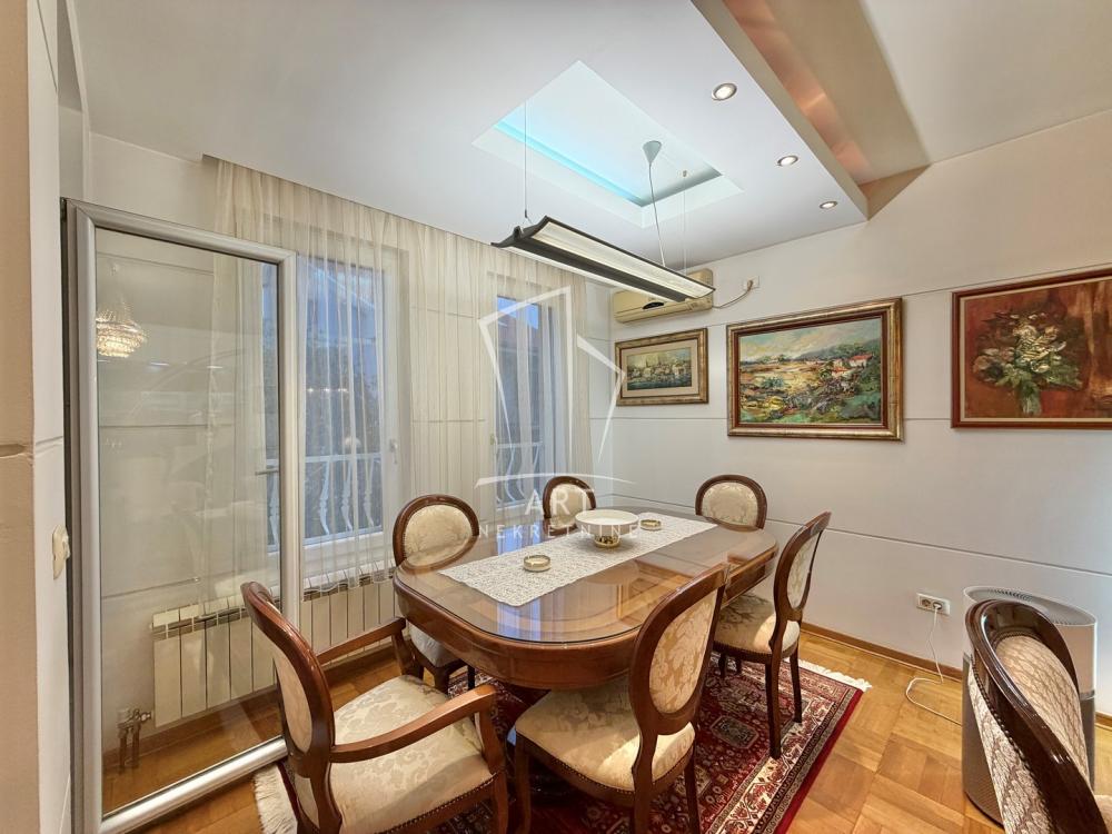 Stan na prodaju u Beogradu, Zvezdara, cetvorosoban, 102m2, cena 500000 evra