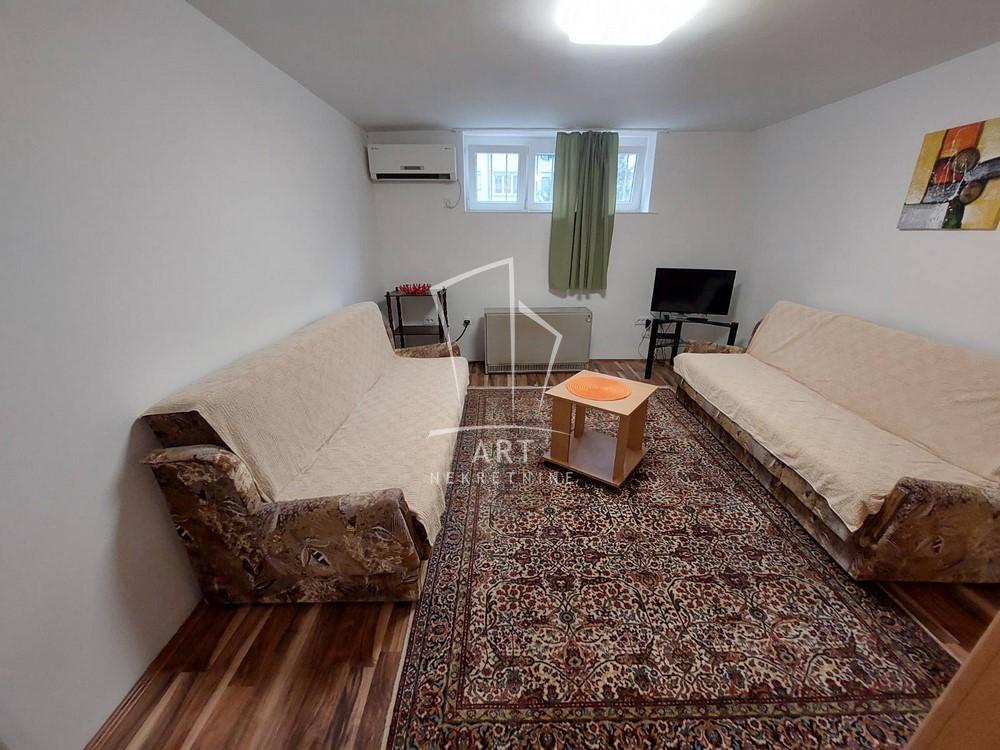 Stan na prodaju u Beogradu, Gornji grad, jednosoban, 31m2, cena 72000 evra