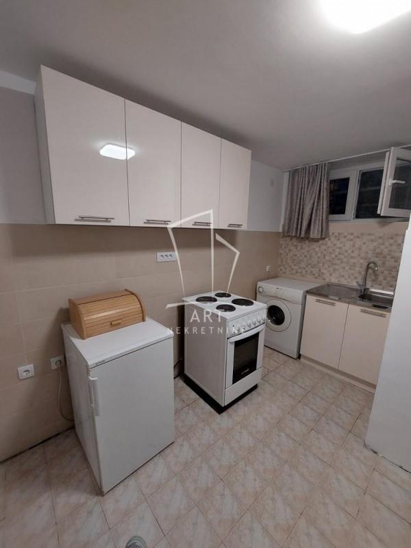 Stan na prodaju u Beogradu, Gornji grad, jednosoban, 31m2, cena 72000 evra