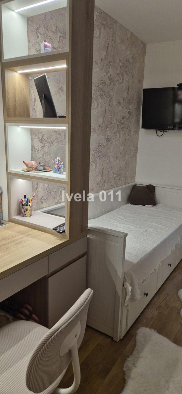Stan na prodaju u Beogradu, Zvezdara, trosoban, 64m2, cena 265000 evra