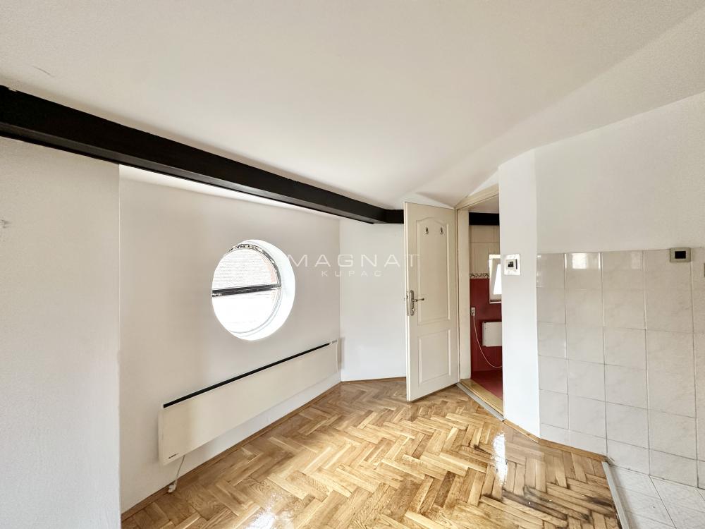 Stan na prodaju u Beogradu, Stari grad, dvosoban, 52m2, cena 160000 evra