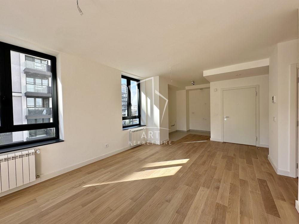 Stan na prodaju u Beogradu, Beograd na vodi, trosoban, 77m2, cena 347400 evra