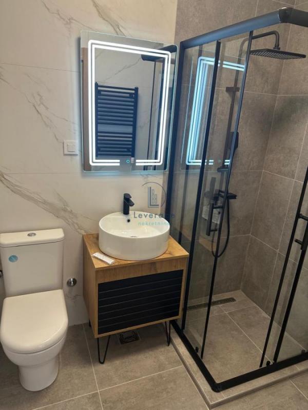 Stan na prodaju u Beogradu, Karaburma, jednoiposoban, 58m2, cena 92400 evra
