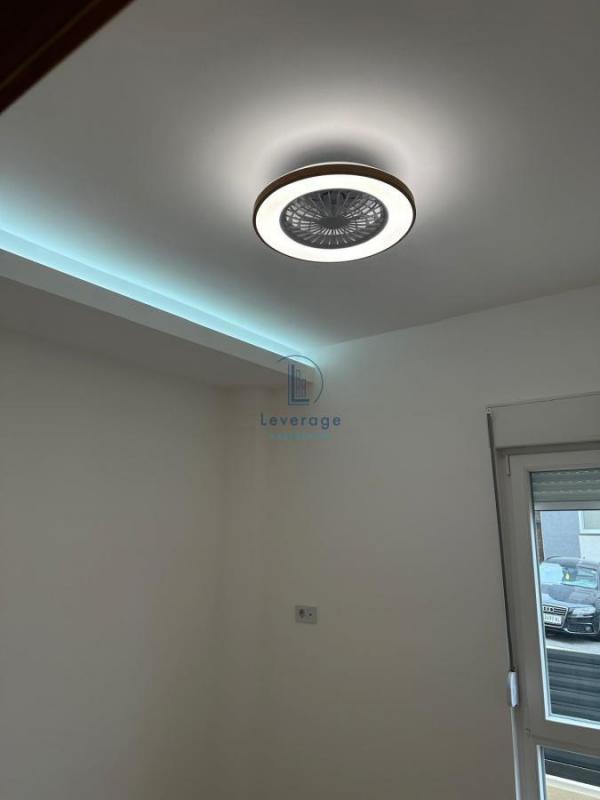 Stan na prodaju u Beogradu, Karaburma, jednoiposoban, 58m2, cena 92400 evra