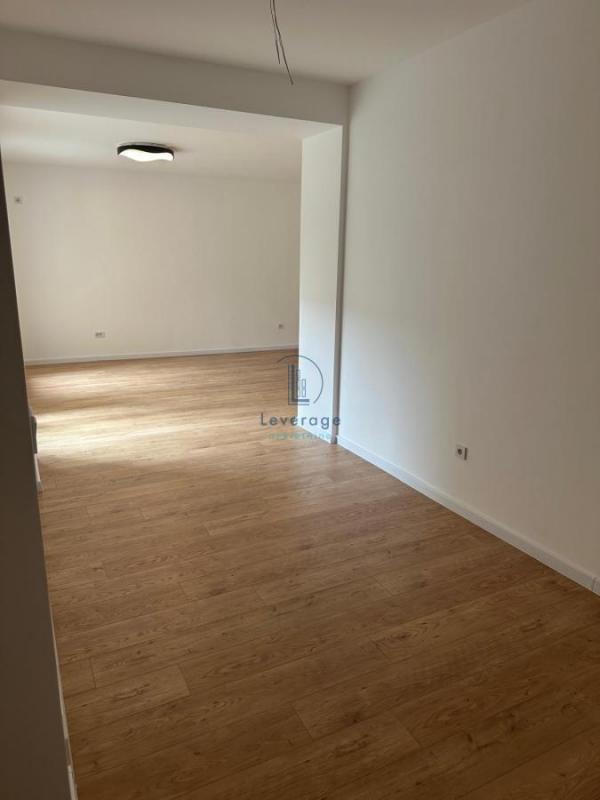 Stan na prodaju u Beogradu, Karaburma, dvosoban, 114m2, cena 150000 evra