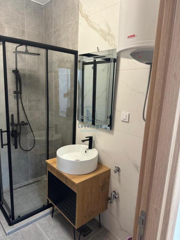 Stan na prodaju u Beogradu, Karaburma, dvosoban, 114m2, cena 150000 evra