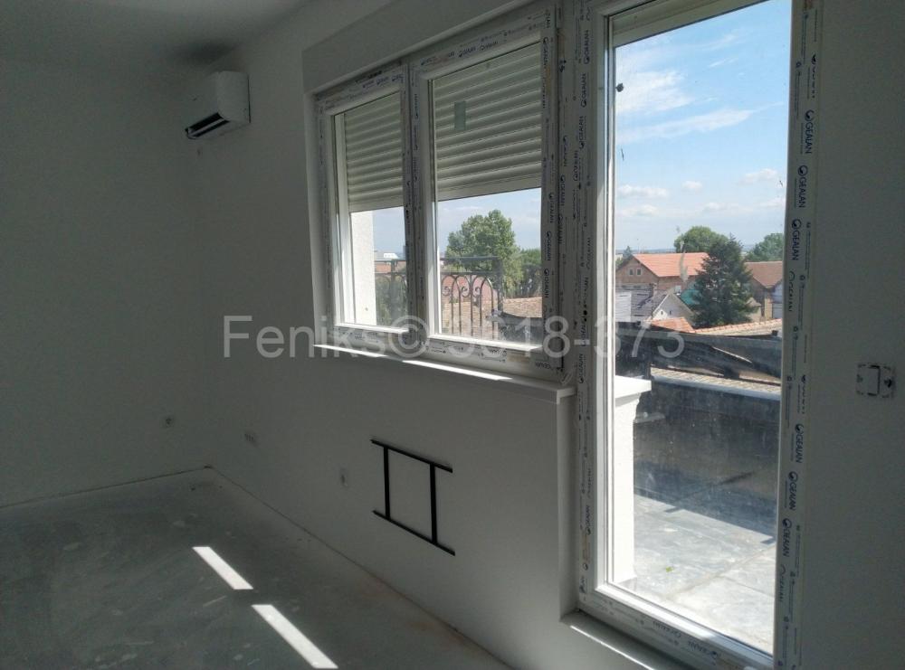 Stan na prodaju u Beogradu, Surčin, jednoiposoban, 49m2, cena 108600 evra