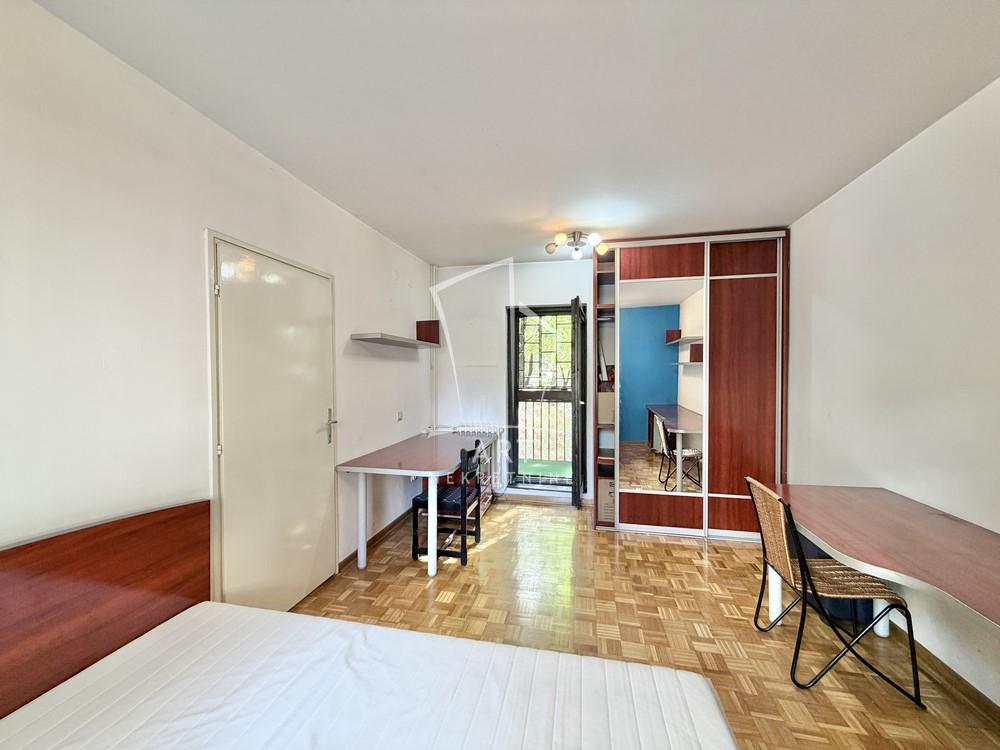 Stan na prodaju u Beogradu, Mirijevo, trosoban, 71m2, cena 173500 evra