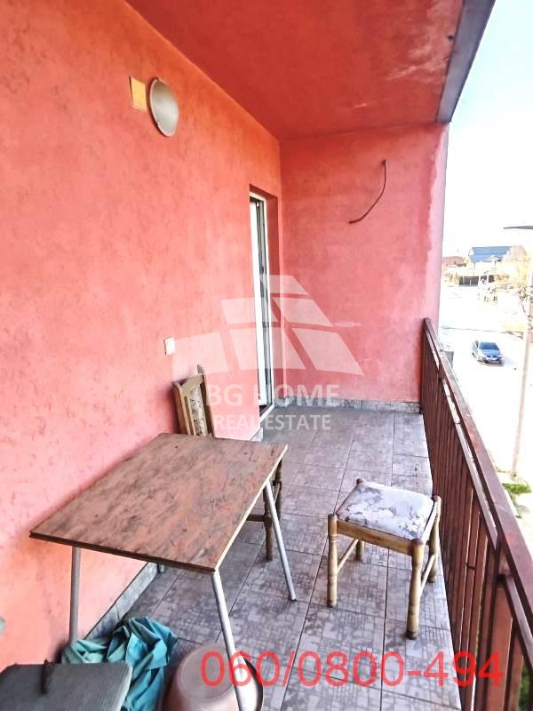 Stan na prodaju u Beogradu, Zemun, trosoban, 51m2, cena 75000 evra