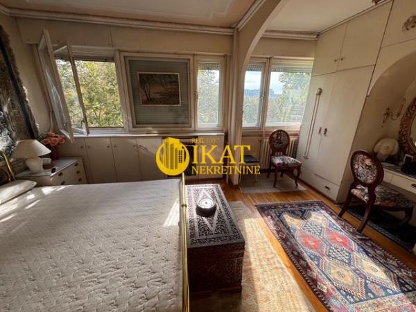 Stan na prodaju u Beogradu, Novi Beograd blok 11 (Hotel Jugoslavija), trosoban, 88m2, cena 320000 evra