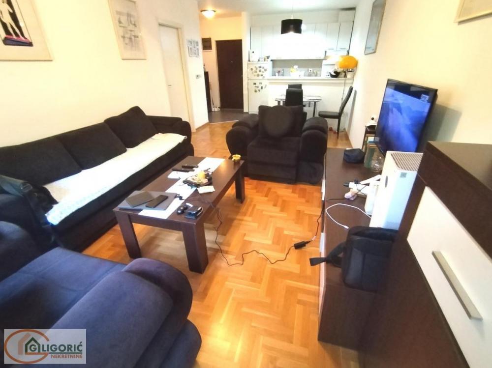 Stan na prodaju u Beogradu, Mirijevo, dvosoban, 50m2, cena 140000 evra