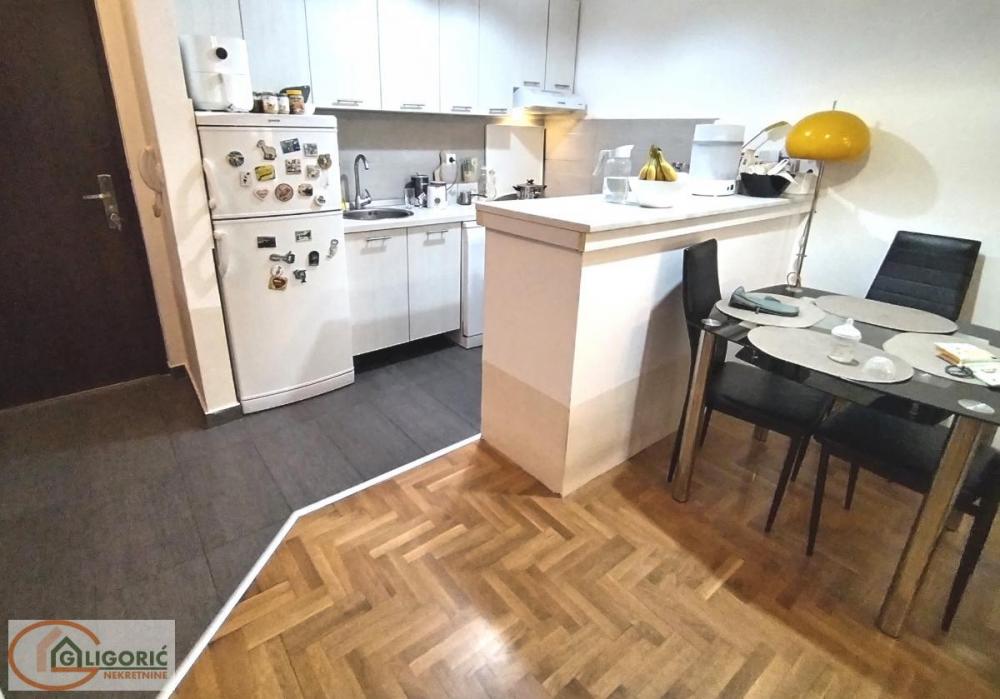 Stan na prodaju u Beogradu, Mirijevo, dvosoban, 50m2, cena 140000 evra
