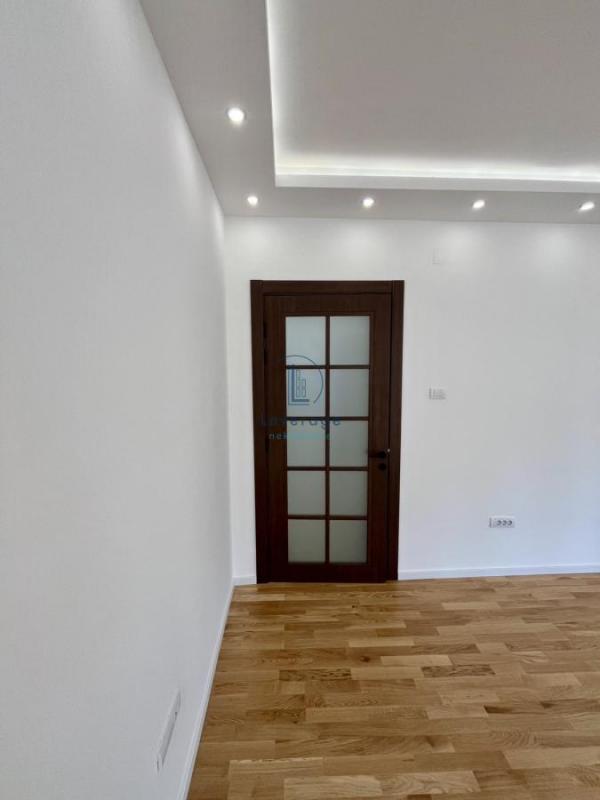 Stan na prodaju u Beogradu, Stari grad, trosoban, 77m2, cena 329000 evra