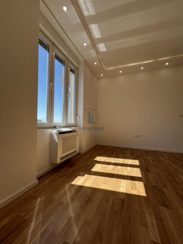 Stan na prodaju u Beogradu, Stari grad, trosoban, 77m2, cena 329000 evra