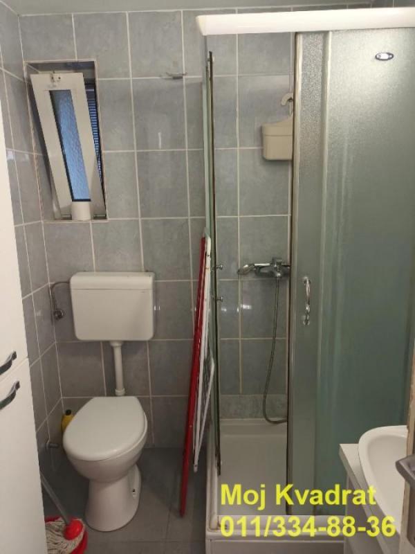 Stan na prodaju u Beogradu, Zeleno brdo, jednoiposoban, 44m2, cena 134900 evra