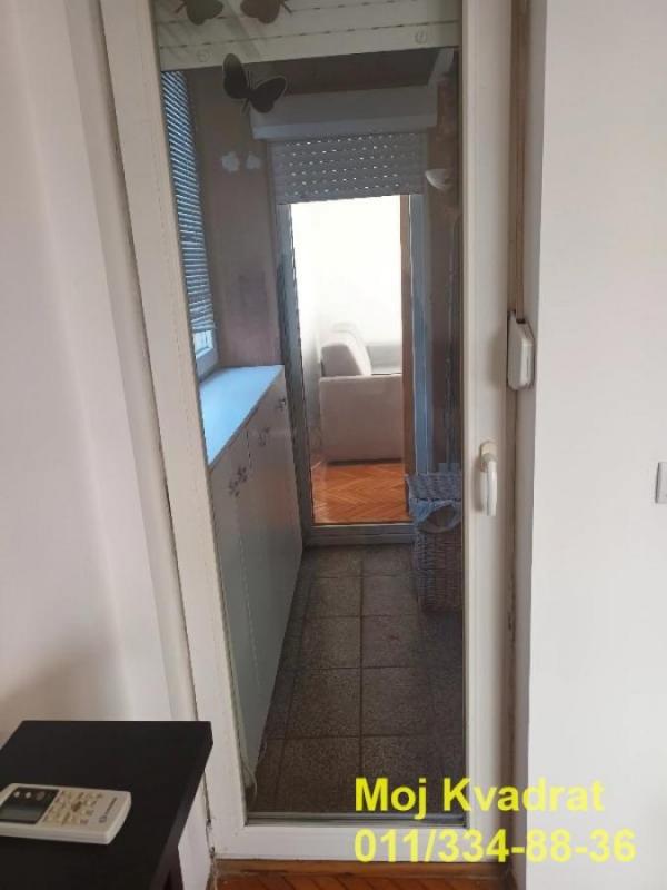 Stan na prodaju u Beogradu, Zeleno brdo, jednoiposoban, 44m2, cena 134900 evra
