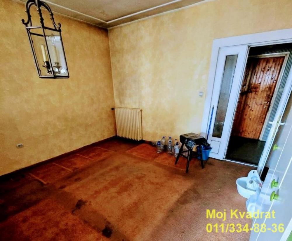 Stan na prodaju u Beogradu, Topličin venac, trosoban, 98m2, cena 320000 evra