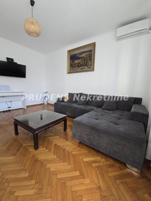 Stan na prodaju u Beogradu, Beograd (centar), dvosoban, 66m2, cena 380000 evra